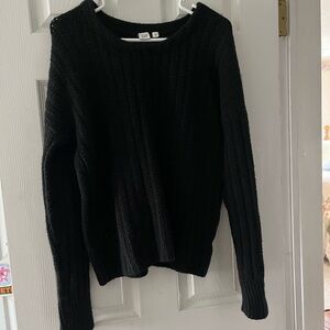 GAP Classic Black Crew Neck Sweater